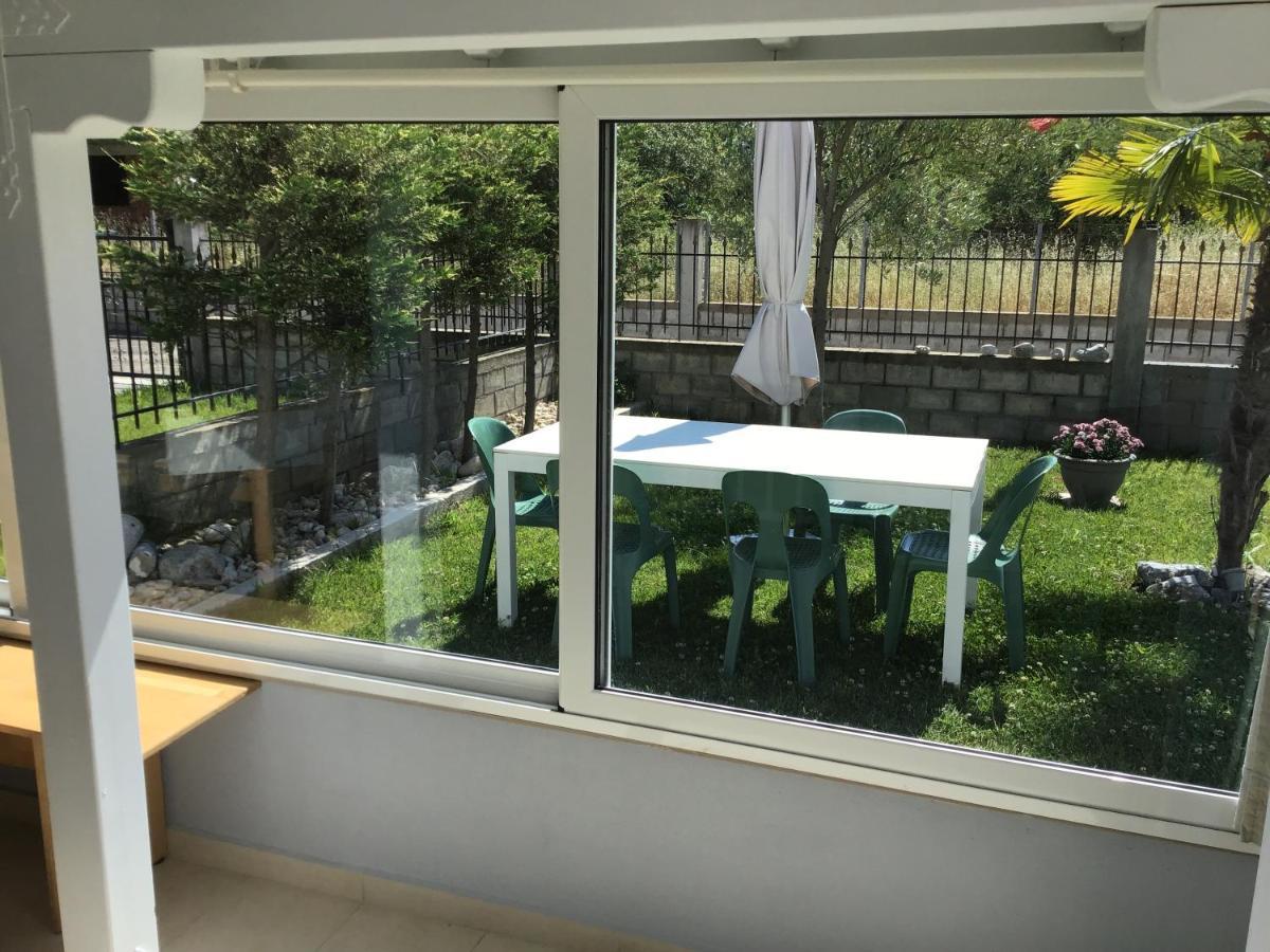 Villa Balsamico - Appartement Vue Sur Le Jardin فراسنا المظهر الخارجي الصورة